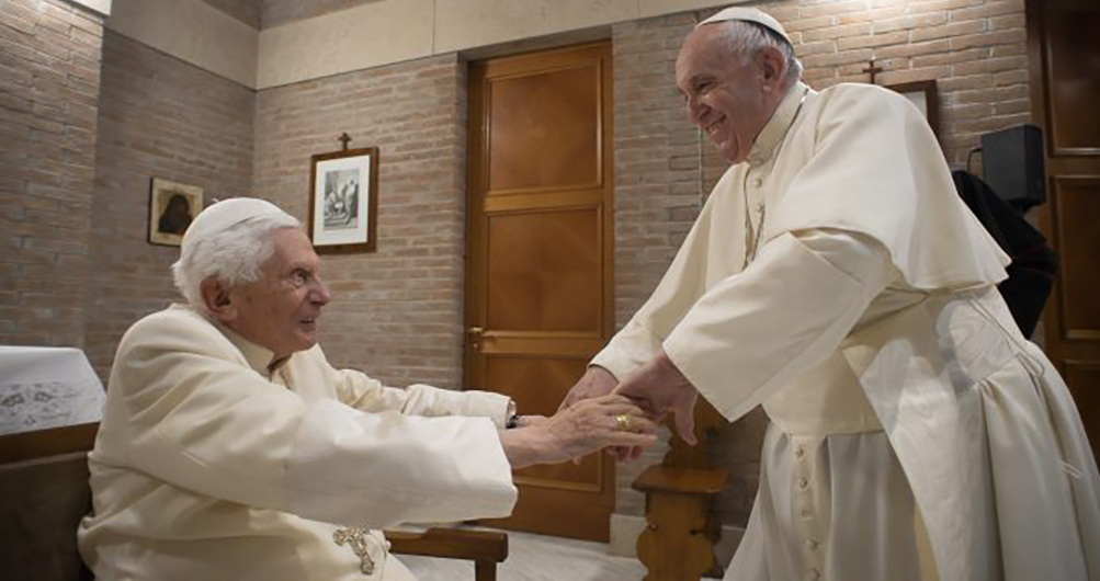 Dichiarazione del Card. Matteo Zuppi dopo l’invito di questa mattina di Papa Francesco a pregare per Benedetto XVI